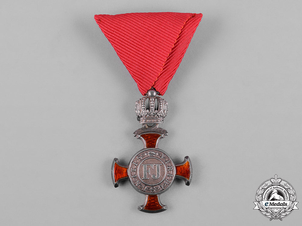 austria,_imperial._a_cross_of_merit,_silver_grade_c18-056837