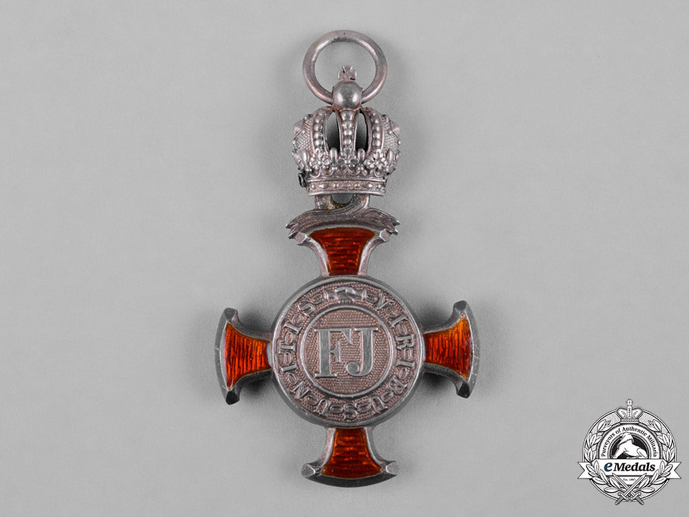 austria,_imperial._a_cross_of_merit,_silver_grade_c18-056839