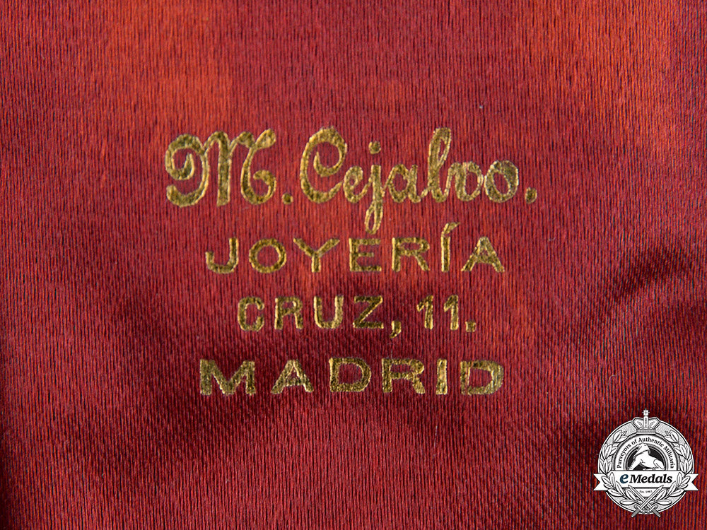 spain,_kingdom._an_order_of_isabella_the_catholic_in_gold,_knight,_by_m._cejalvo,_c.1890_c18-056961