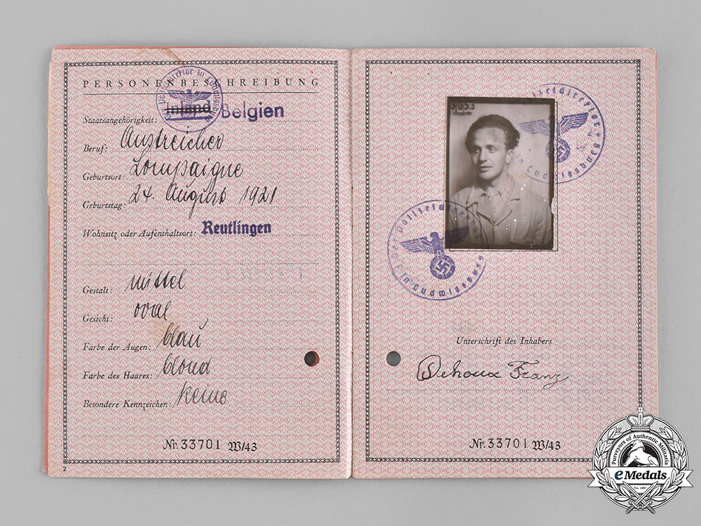 germany._a_lot_of_five_labour_books_for_foreign_workers_in_the_reich_c18-056982