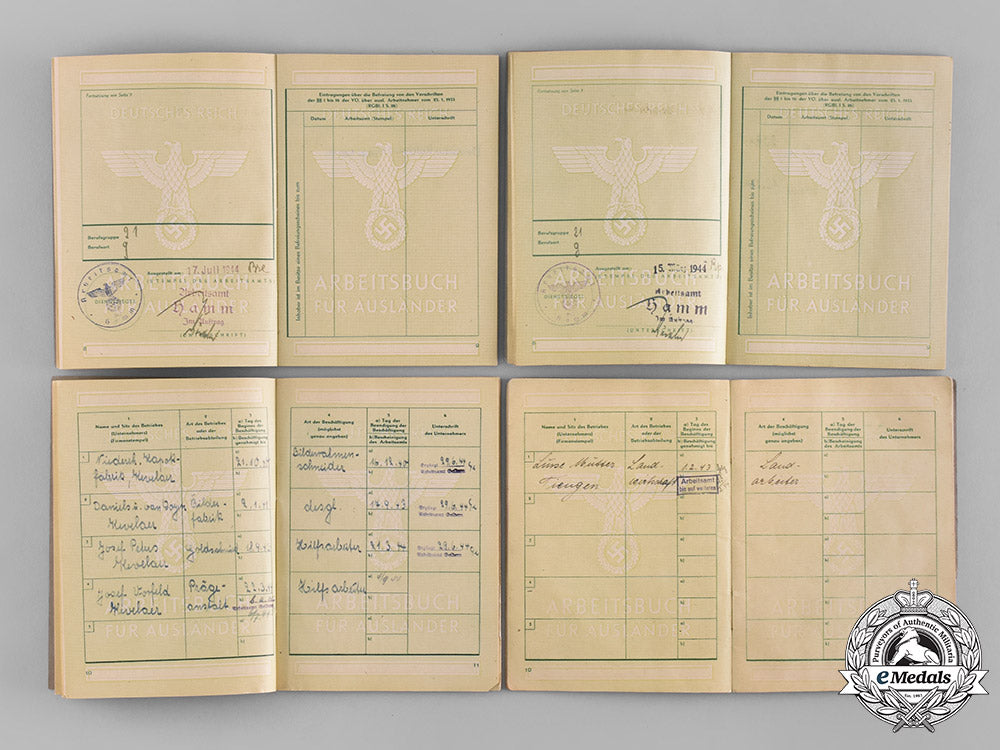 germany,_third_reich._a_lot_of_four_german_labour_books_for_foreigners,_c.1944_c18-056986