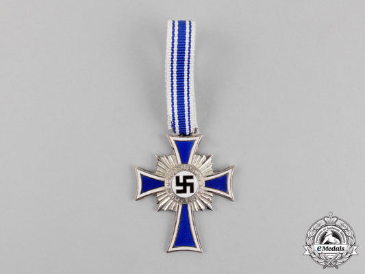 germany._a_silver_grade_cross_of_honour_of_the_german_mother_c18-0579