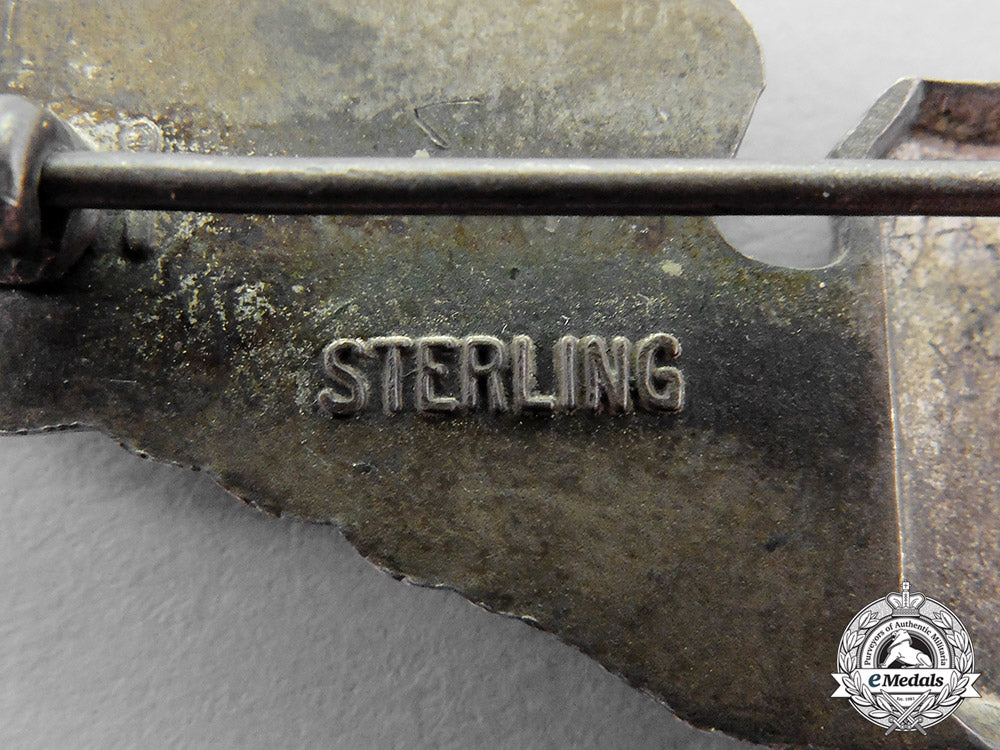 united_states._an_army_air_force_pilot_badge,_by_n.s.meyer,_c.1941_c18-0609