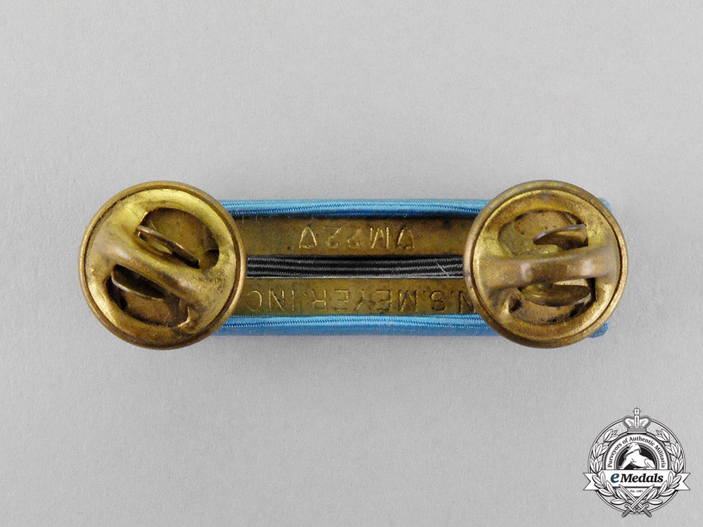 united_states._a_medal_of_honor_ribbon_bar_c18-0770