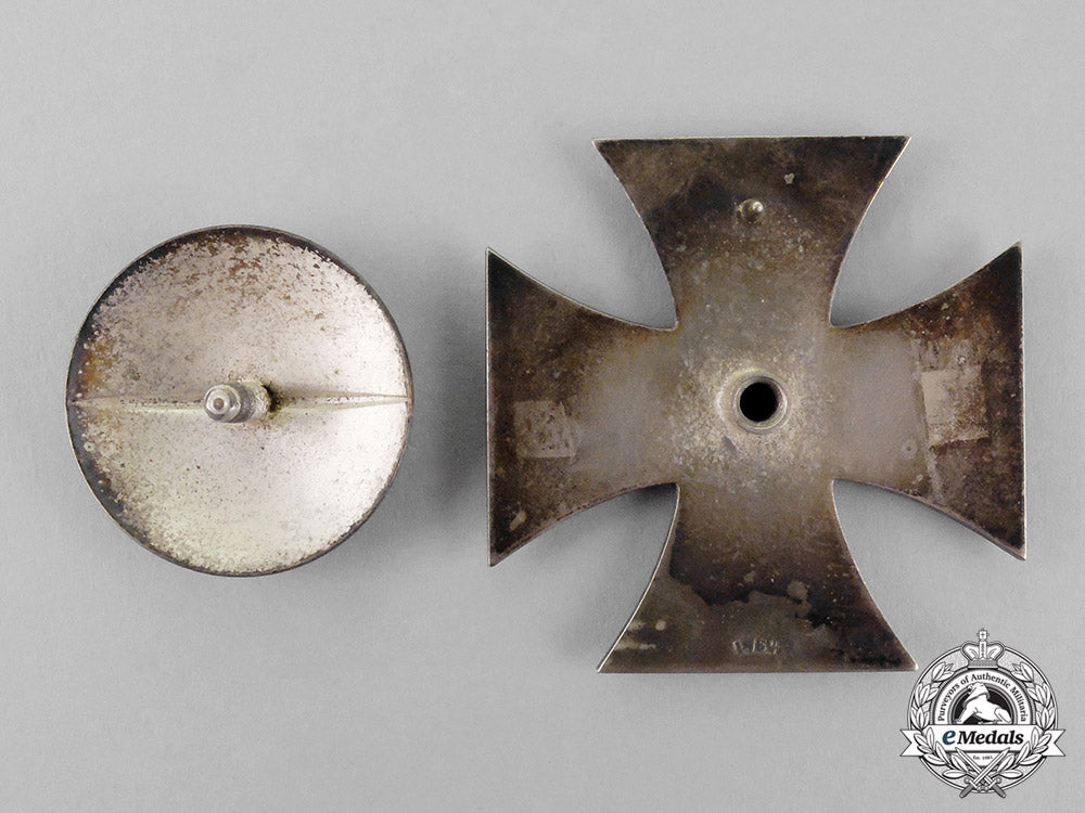 germany._an_iron_cross1939_first_class_by_schauerte&_höfeld;_screw-_back_version_c18-0979