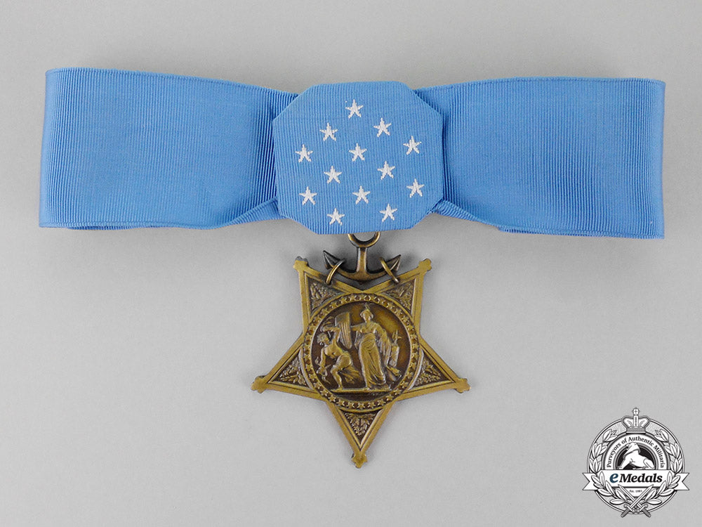 united_states._a_vietnam_medal_of_honour_to_private_austin,_kia_west_of_da_nang,_quang_nam_province,1969_c18-0989_1
