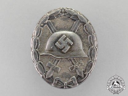 germany._a_silver_grade_wound_badge_by_carl_wild_of_hamburg_with_case_c18-1174