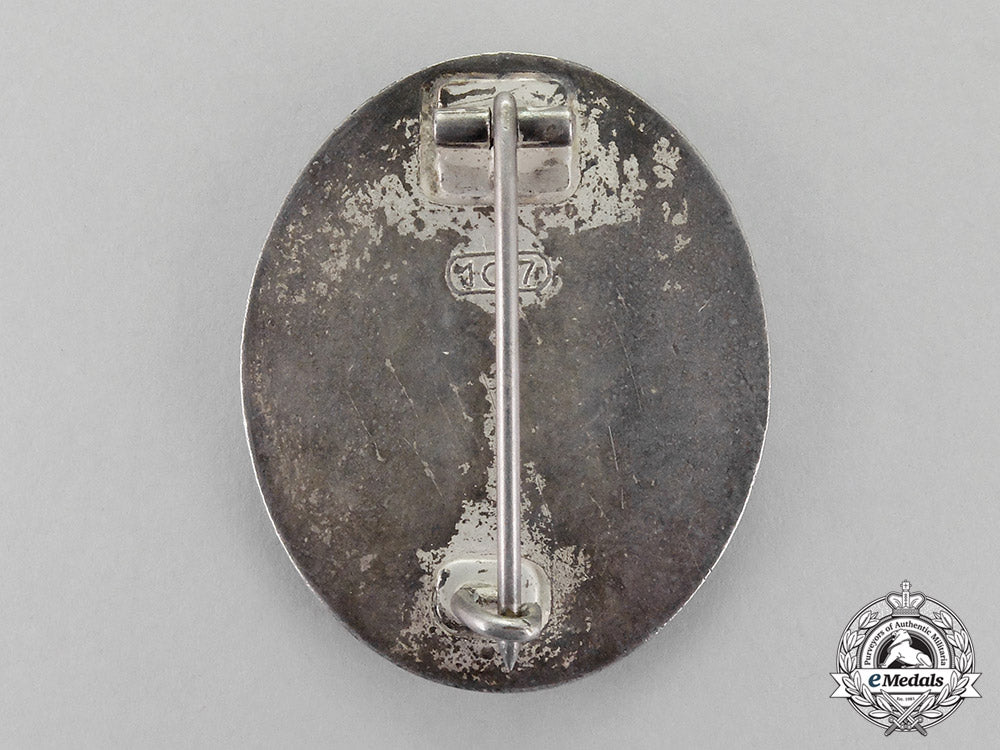 germany._a_silver_grade_wound_badge_by_carl_wild_of_hamburg_with_case_c18-1175