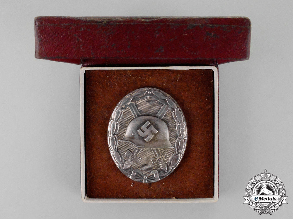 germany._a_silver_grade_wound_badge_by_carl_wild_of_hamburg_with_case_c18-1179