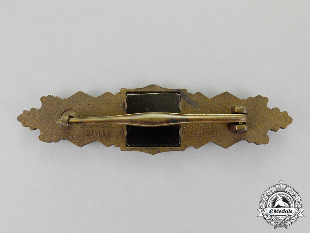 germany._a_bronze_grade_close_combat_clasp_by_a.g.m.u.k_c18-1182