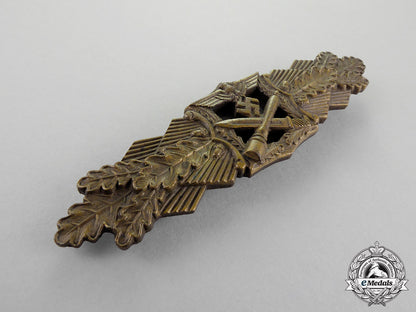 germany._a_bronze_grade_close_combat_clasp_by_a.g.m.u.k_c18-1183