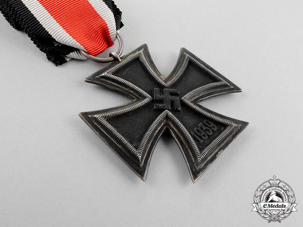 germany._an_iron_cross1939_second_class_by_arbeitsgemeinschaft_of_hanau_c18-1524