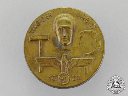 germany,_third_reich._a1934_national_day_of_labour_badge_by_ferdinand_wagner_c18-1636