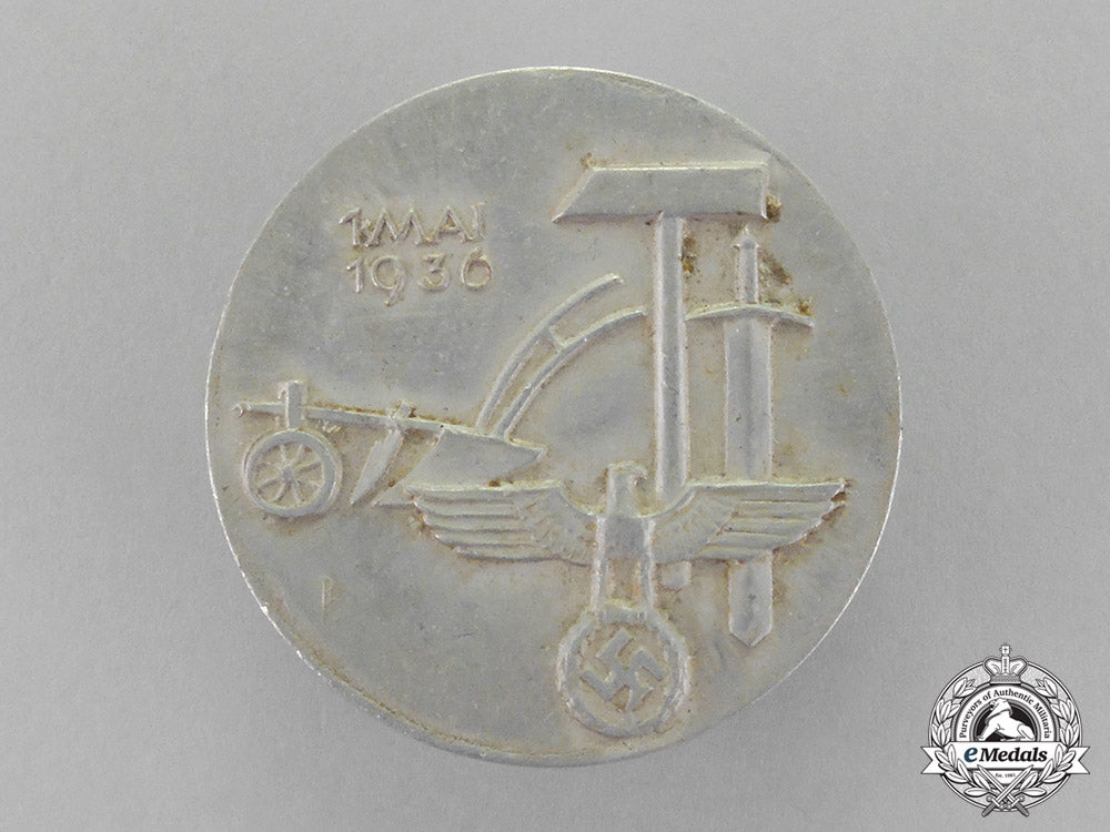 germany,_third_reich._a1936_national_day_of_labour_badge_by_ferdinand_linden_c18-1644