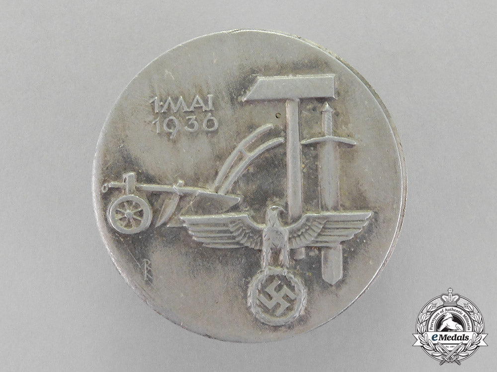 germany,_third_reich._a1936_national_day_of_labour_badge_by_paul_schulze_c18-1723