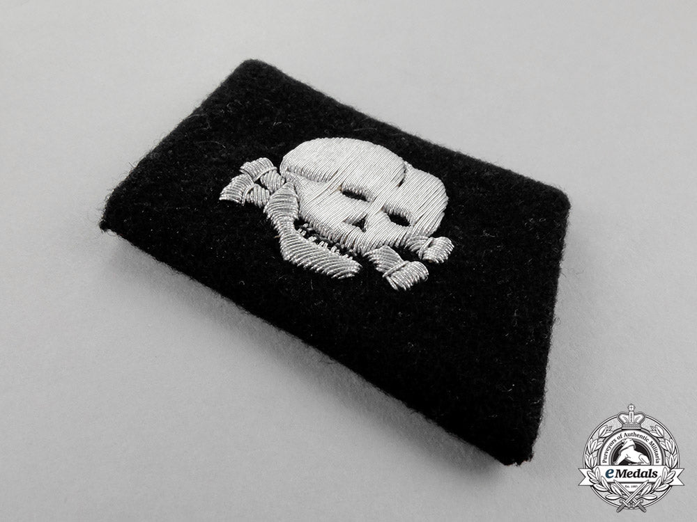 germany._a_single_absolutely_mint_ss-_totenkopfverband_collar_tab,_officer's_quality;_first_pattern_c18-1859