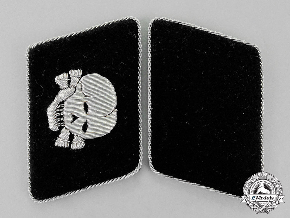 germany._a_set_of_absolutely_mint_ss-_totenkopfverband_collar_tabs;_first_pattern_c18-1864