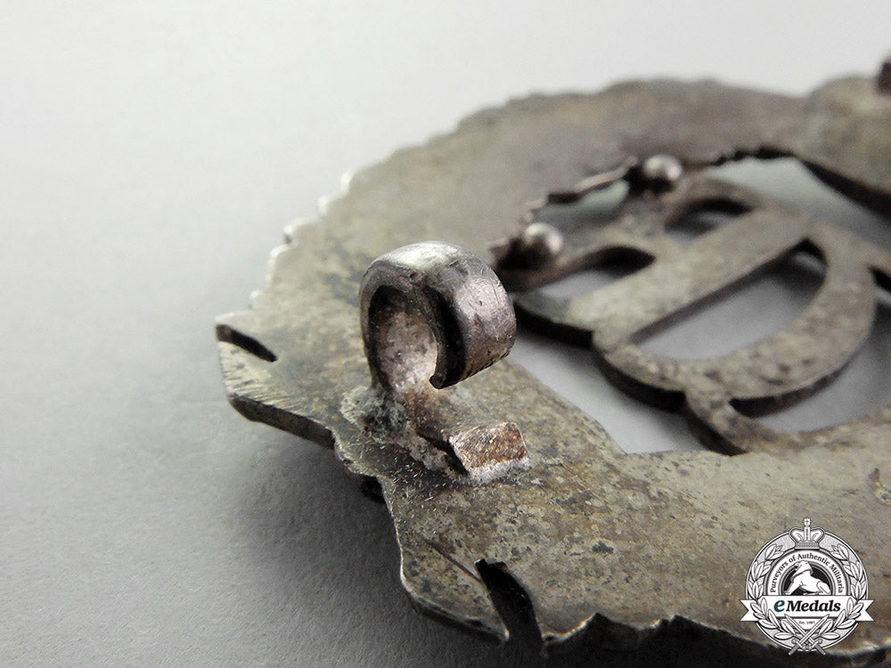 prussia._a_scarce_honour_badge_for_royal_adjutants_to_kaiser_wilhelm_ii_by_wagner&_sohn_c18-1885_1_1