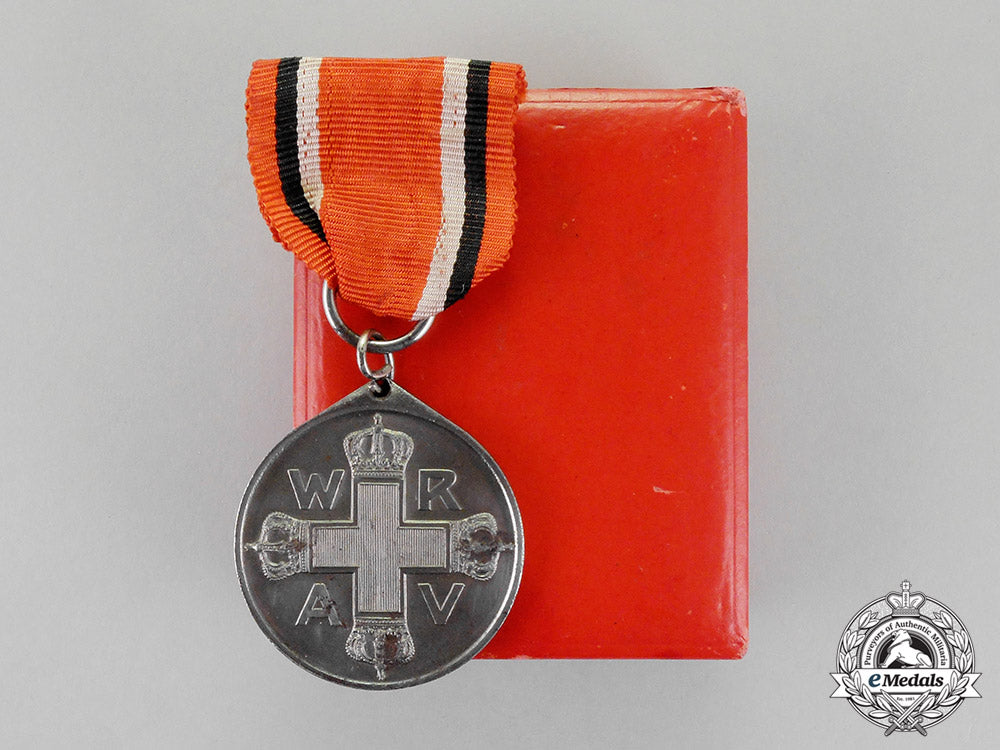 prussia._a_red_cross_medal_second_class_in_its_presentation_case_of_issue_c18-1933_1