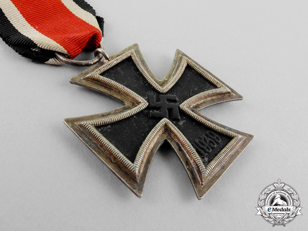 germany._an_iron_cross1939_second_class_by_jakob_bengel_c18-206