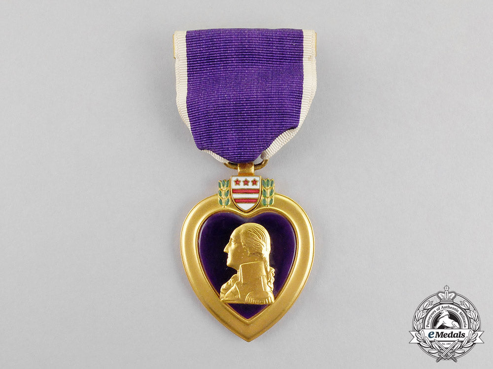 united_states._a_korean_war_purple_heart,_to_corporal_de_villiers,_dow_on_the_outskirts_of_seoul,1950_c18-2068