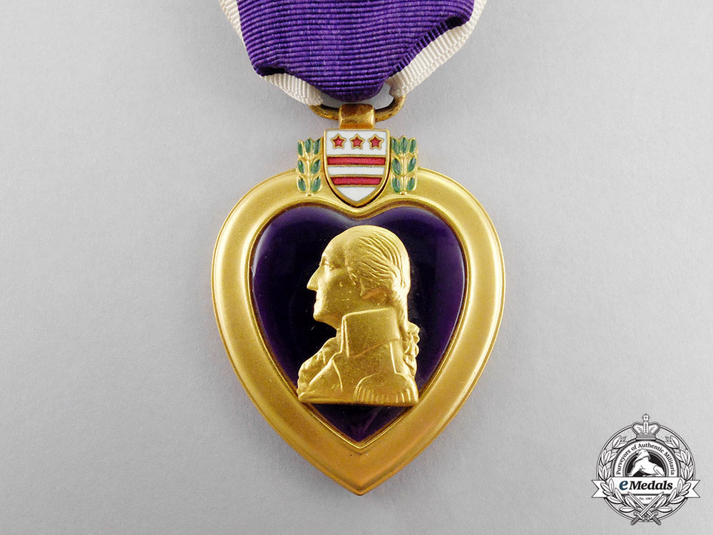 united_states._a_korean_war_purple_heart,_to_corporal_de_villiers,_dow_on_the_outskirts_of_seoul,1950_c18-2069