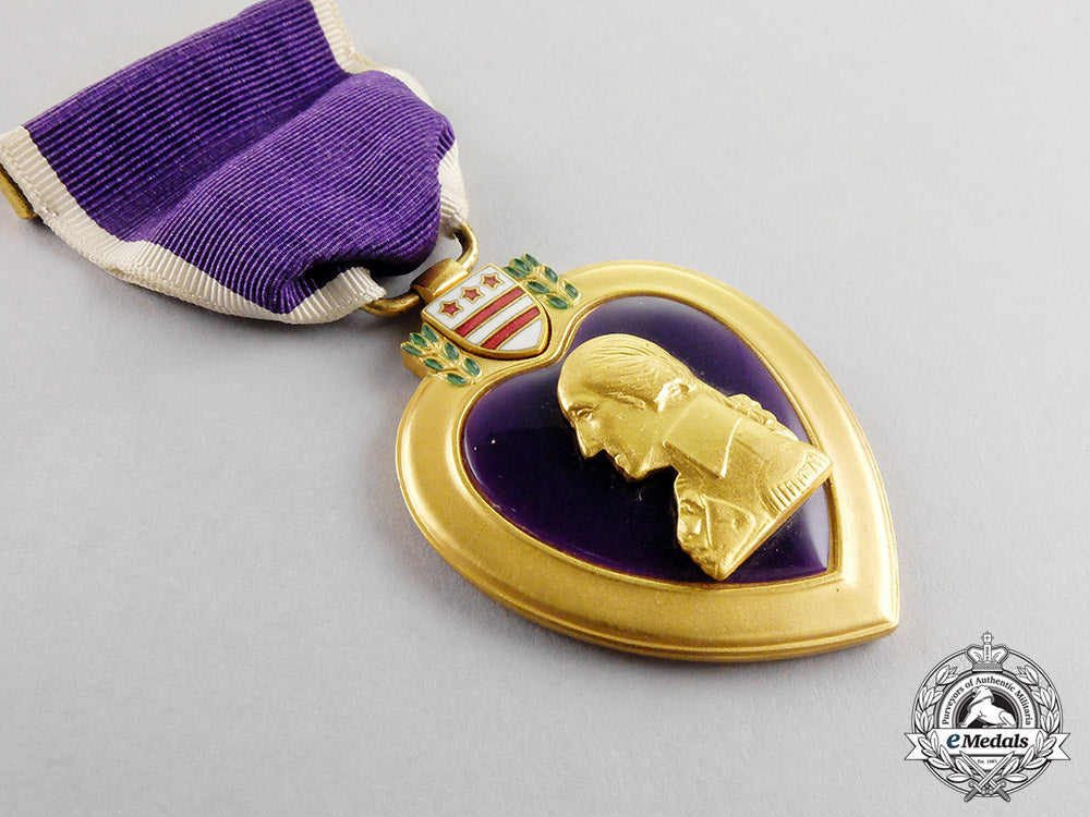 united_states._a_korean_war_purple_heart,_to_corporal_de_villiers,_dow_on_the_outskirts_of_seoul,1950_c18-2072