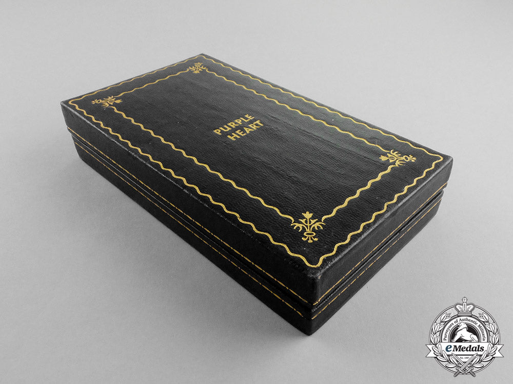 united_states._a_korean_war_purple_heart,_to_corporal_de_villiers,_dow_on_the_outskirts_of_seoul,1950_c18-2075