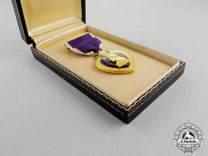 united_states._a_korean_war_purple_heart,_to_corporal_de_villiers,_dow_on_the_outskirts_of_seoul,1950_c18-2076