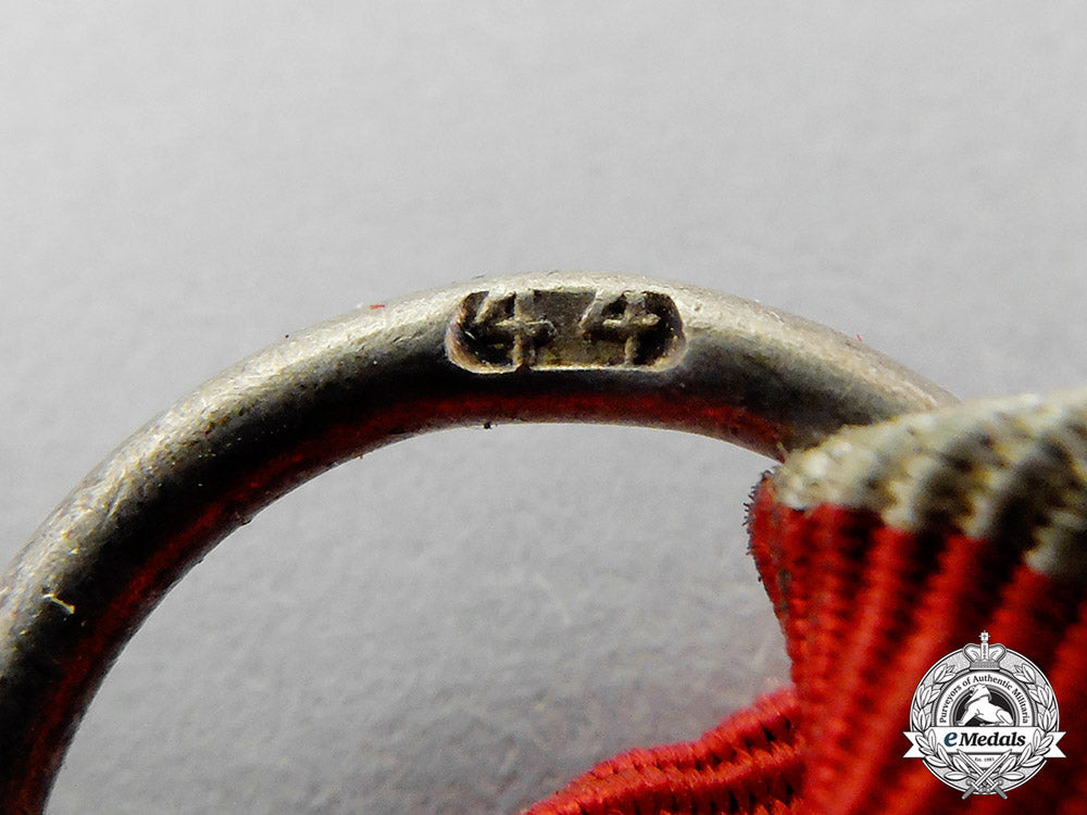 germany._an_iron_cross1939_second_class_by_jakob_bengel_c18-208