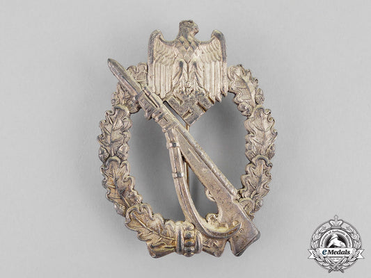 germany._a_silver_grade_infantry_assault_badge_by_metall_und_kunstoff_c18-307