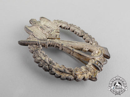 germany._a_silver_grade_infantry_assault_badge_by_metall_und_kunstoff_c18-309