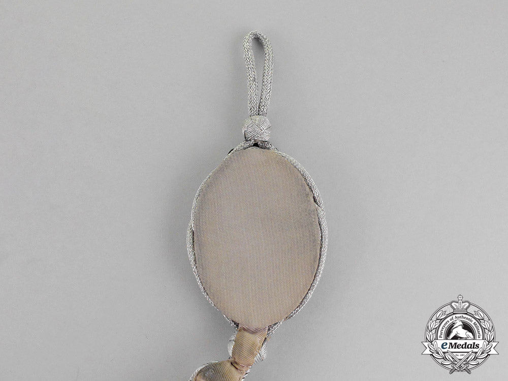 germany._a_mint_and_unissued_heer(_army)_marksmanship_lanyard;_grade_one,_type_two_c18-377