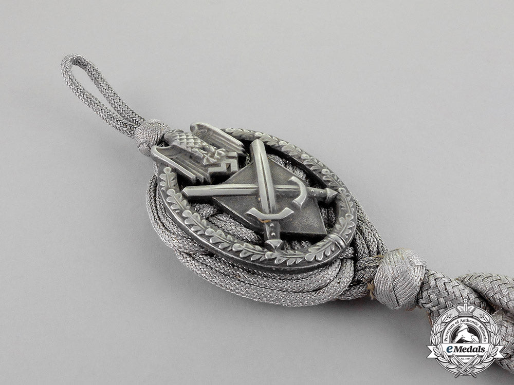 germany._a_mint_and_unissued_heer(_army)_marksmanship_lanyard;_grade_one,_type_two_c18-379