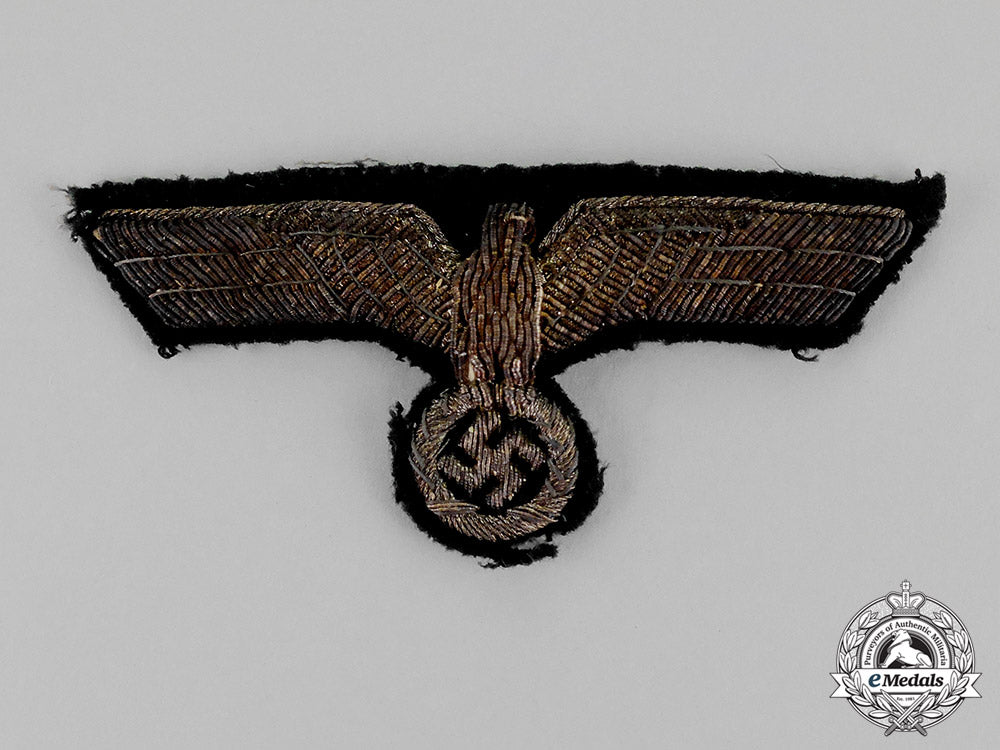 germany._a_wehrmacht_heer(_army)_officer’s_breast_eagle;_uniform_removed_c18-398