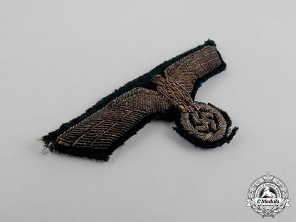 germany._a_wehrmacht_heer(_army)_officer’s_breast_eagle;_uniform_removed_c18-400