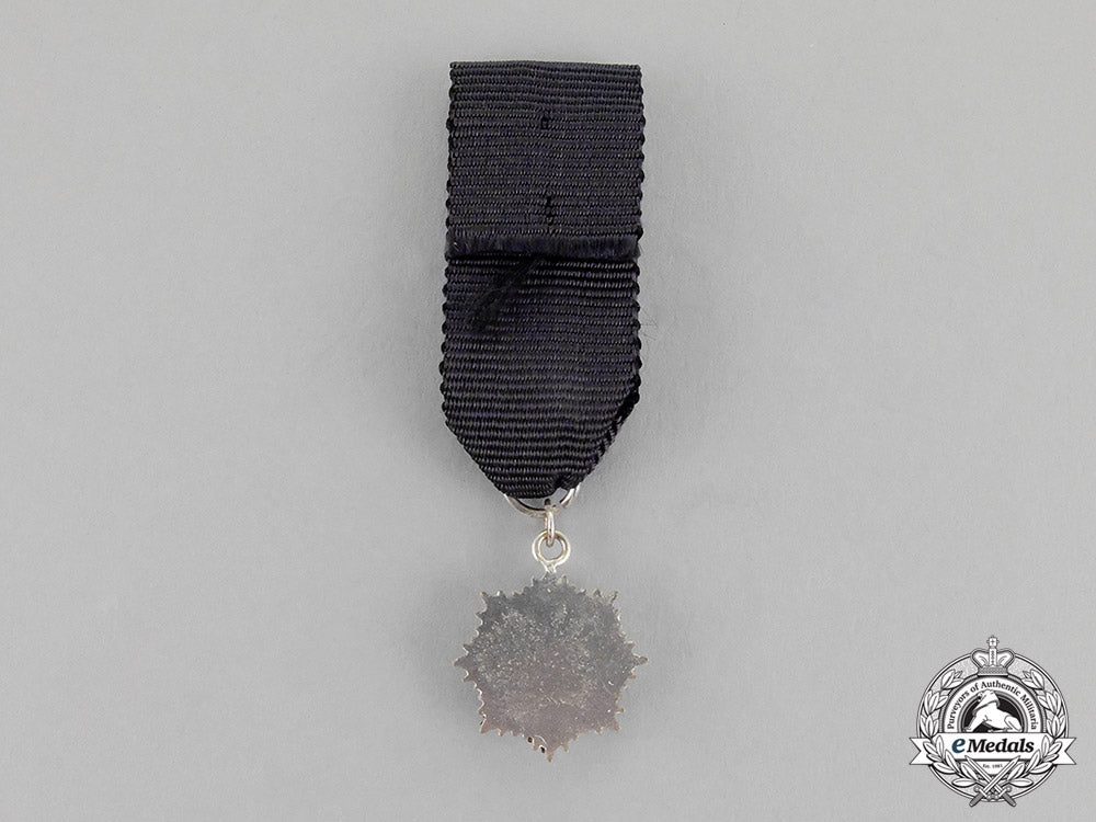 germany._an_early1957_version_german_cross_in_silver_miniature_c18-459