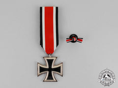 Germany. An Iron Cross 1939 Second Class And Matching Boutonniere