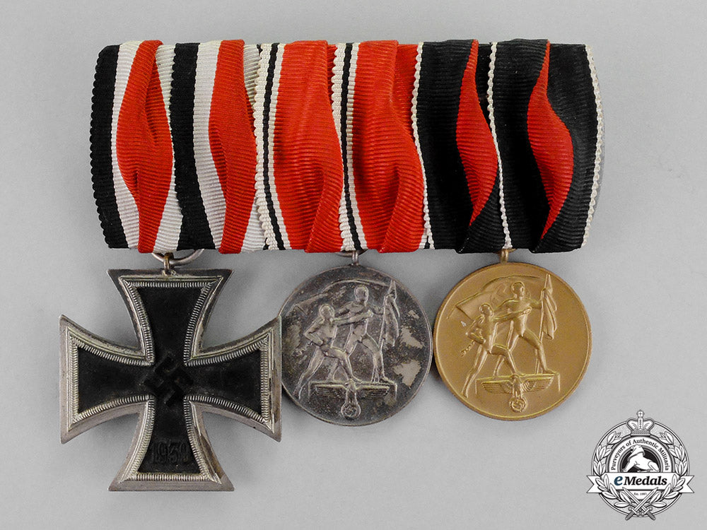 germany._an_ek2_medal_bar_with_three_medals,_awards,_and_decorations_c18-663
