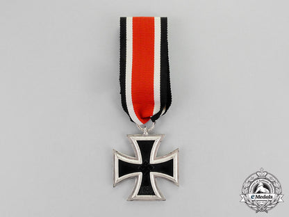 germany._a_mint_iron_cross1939_second_class_c18-681