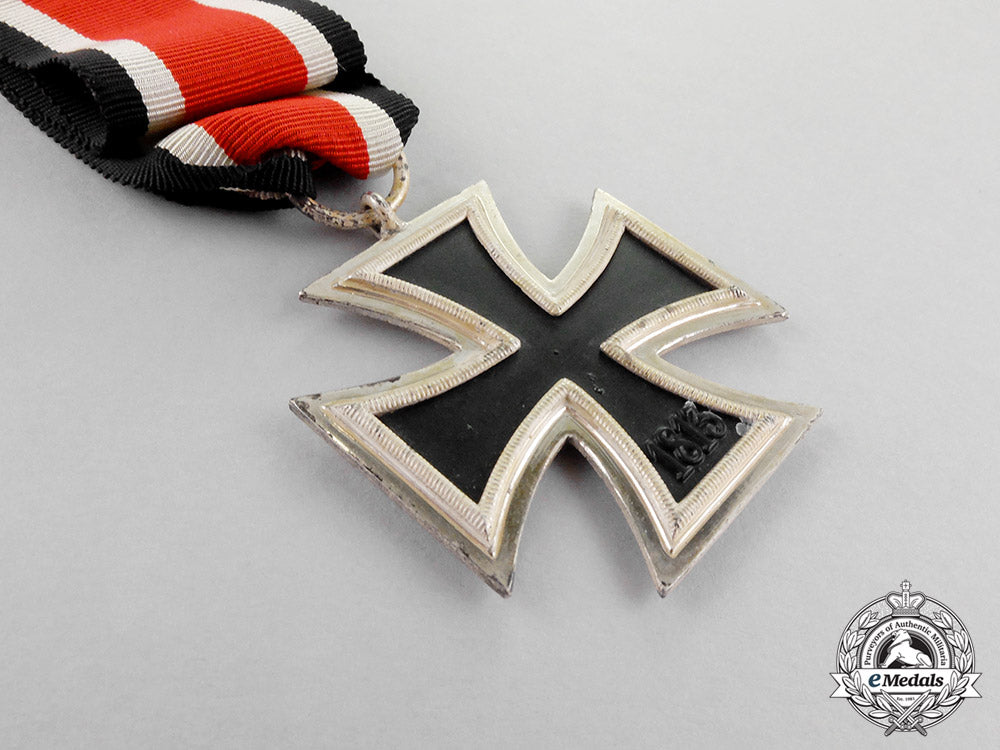 germany._a_mint_iron_cross1939_second_class_c18-684