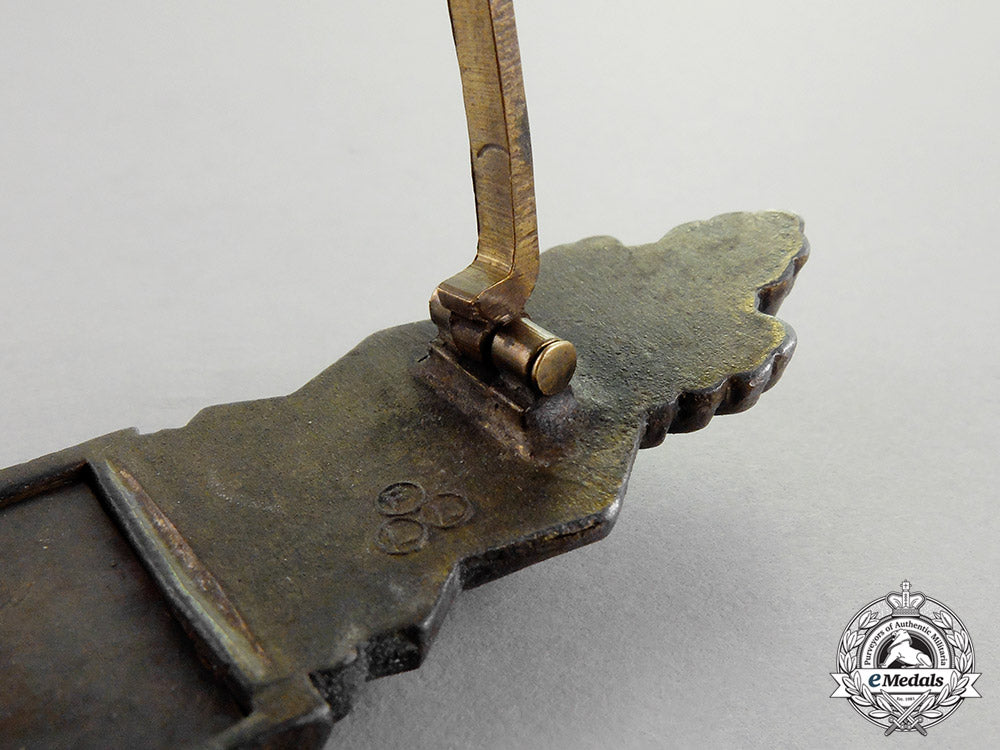 germany._a_bronze_grade_close_combat_clasp_by_friedrich_linden_c18-707