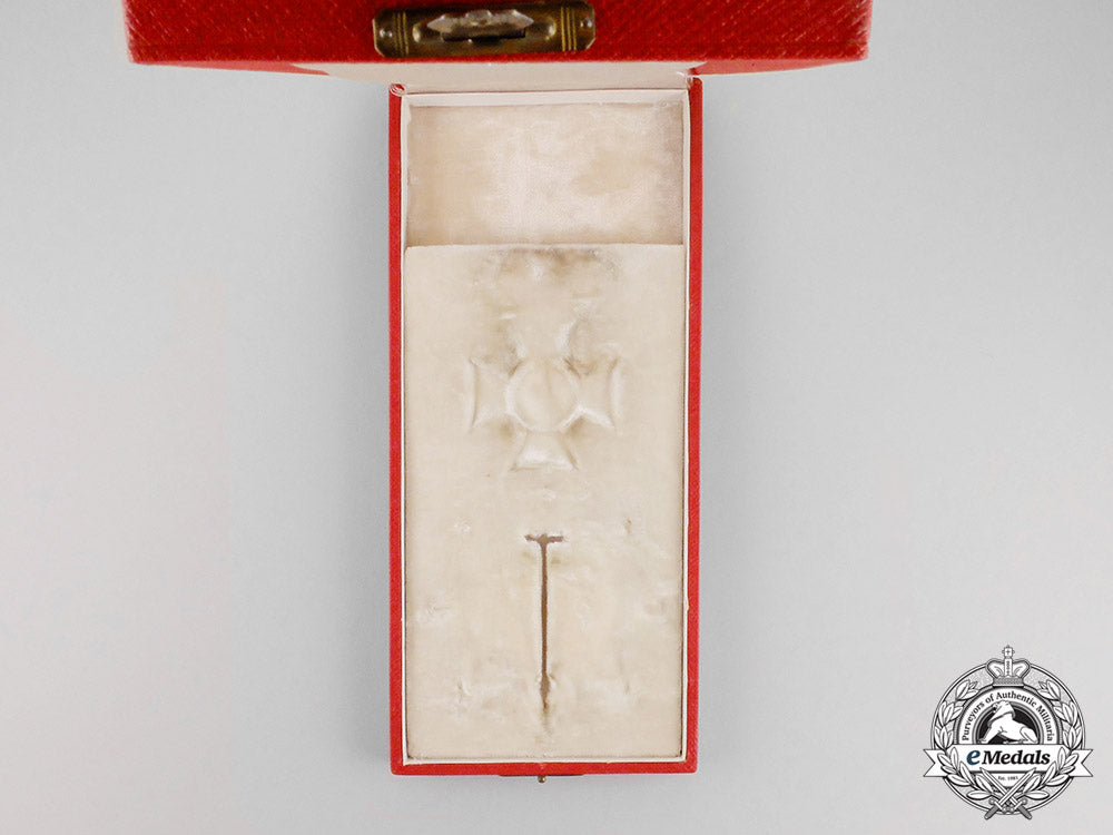 bulgaria,_kingdom._a_case_for_order_of_st._alexander,_second_class,_c.1915_c18-793