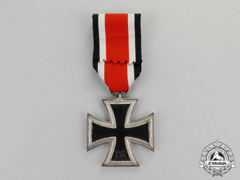 germany._an_iron_cross1939_second_class_by_wilhelm_deumer_c18-872