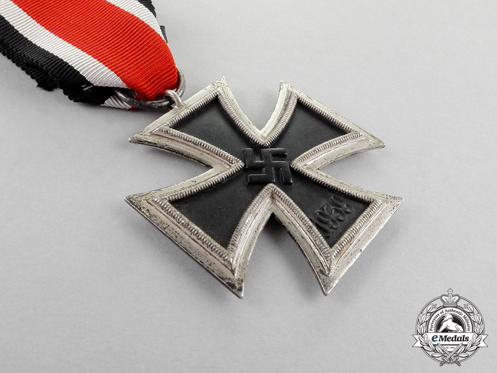 germany._an_iron_cross1939_second_class_by_wilhelm_deumer_c18-873