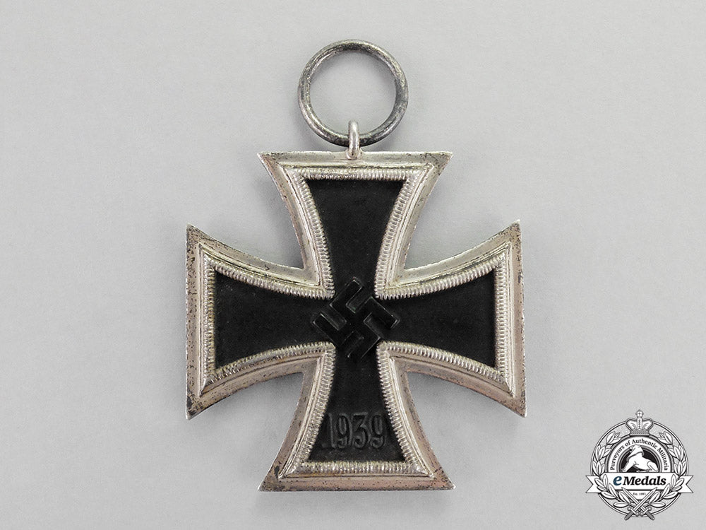 germany._an_iron_cross1939_second_class_by_wilhelm_deumer_c18-875