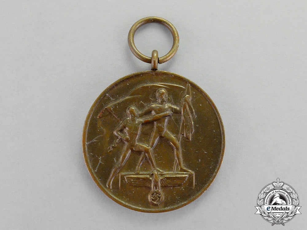 germany._an_entry_into_the_sudetenland_commemorative_medal_c18-881