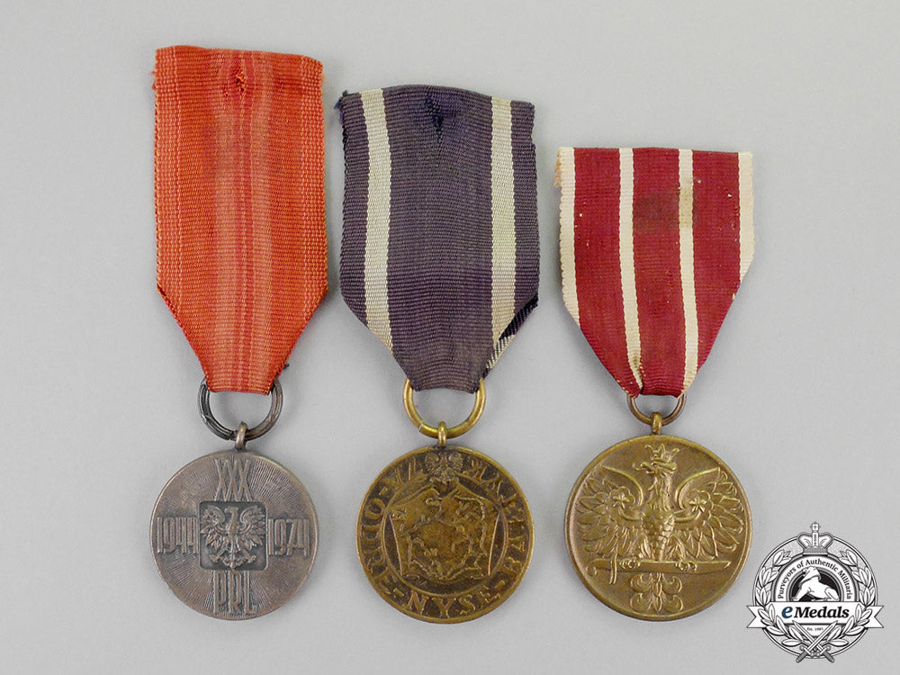 poland._three_medals&_awards_c18-944