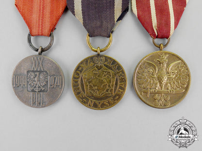 poland._three_medals&_awards_c18-945