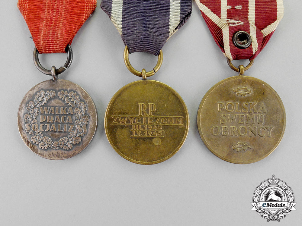 poland._three_medals&_awards_c18-946